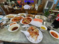 -四川小胡子海鲜(丁村万人海鲜广场店)