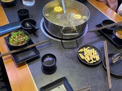 招牌牛腩清汤锅-宴全牛粤来越牛潮汕鲜牛肉火锅(海州万达广场店)