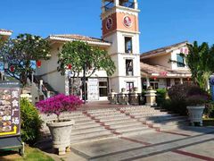 -亚龙湾亚泰商业街