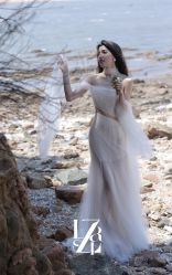 -Renee芮亦婚纱(原丽莎)