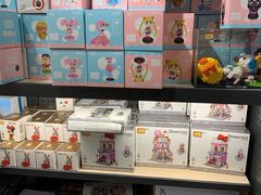 -酷乐潮玩(金桥国际店)
