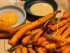 -HIGH FIVE哈福手工汉堡(桂林路店)