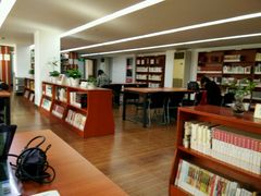-上海市静安区图书馆(新闸路馆)