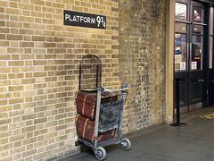 -九又四分之三站台