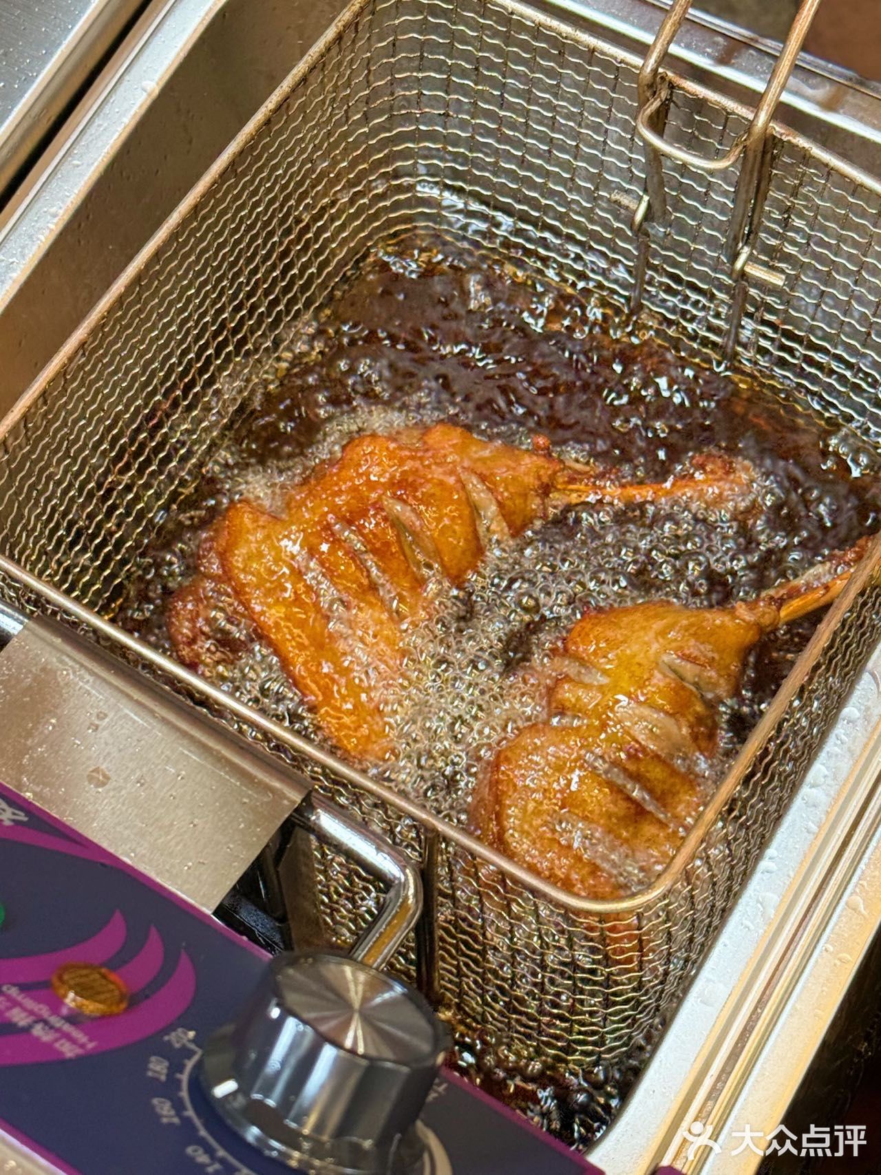 6r一个大大个鸭腿!好吃晕了