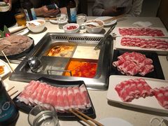-海底捞火锅鲜切牛肉主题店(长寿路店)