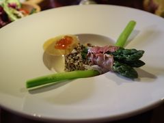 绿芦笋黎麦柚玛火腿鱼籽-鹿萤季·营地小馆(皇后公园店)