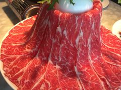 加拿大雪花肥牛配菌汤锅-雀蓝川菜(奥体广场店)