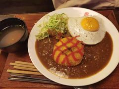 肥牛土豆饼咖喱饭-金龙咖喱