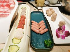 -海上明月海鲜火锅 鲜切牛肉