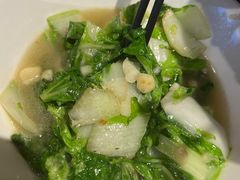 -富正毅三下锅·湘西韵味(天门山索道店)