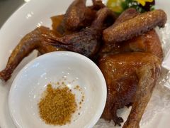 玻璃脆皮乳鸽-桂林肥仔·中华餐饮名店(园湖店)