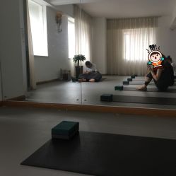 -馨媛瑜伽普拉提