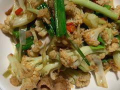 -关东小磨东北菜(漕河泾印象城店)