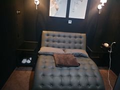 -极光点播影院(天一广场国购店)