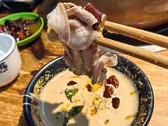 -洞庭洲·防空洞火锅·铜锅涮肉·烧烤(新百广场店)