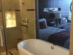 -青岛海尔洲际酒店