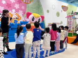 -莫莉幻想儿童乐园(三河燕郊永旺店)