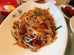 干炒牛河-稻香酒家·33年老字号·港式粤菜(富邦中心店)