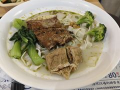 -万和春排骨砂锅米饭(新业广场店)