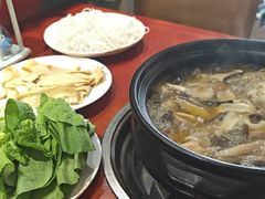 -菌之家·专业纯野生菌火锅·特色炒菌