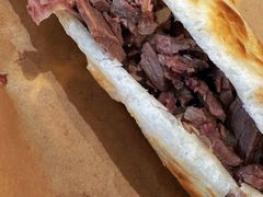 经典款驴肉火烧-培万河间驴火•驴肉火锅(东平店)