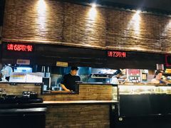 -八月美食小馆(银泰城总店)