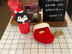 -星巴克(杭州西湖银泰1F店)