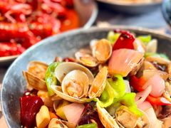 -巴厘龙虾·榜首油焖大虾(音乐学院·沿江酒馆店)