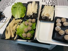 -云晓光头烧烤吧(德平路店)