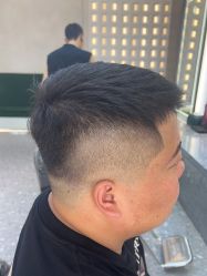 -苏豪美发S A L O N烫发染发