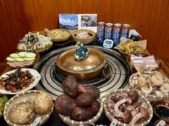 -阿山卓·野生菌火锅·纳西火塘烤肉