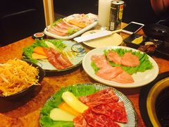 -炼火烤肉店
