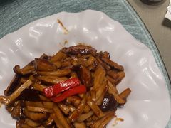 -凤凰园烤鸭店·唐山菜·传承花椒肉(老唐丰路店)