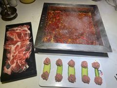 -二荆条·蜀鲜汇城市森林火锅