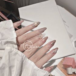 -SixOne六一日式美甲美睫