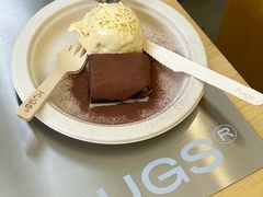 -HUGS coffee(东区店)