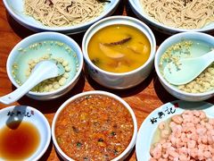 -裕兴记•蟹黄面馆(人民广场店)