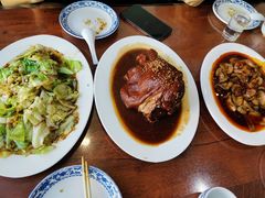 -巷子深菜馆·津门肘子(滨海店)