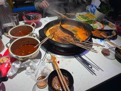 -钢管厂五区小郡肝串串香火锅(梅川路店)