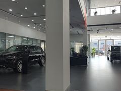 -上海冠松上汽大众4S店