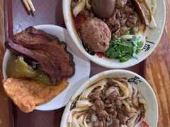 -任记七中刀削面(总店)