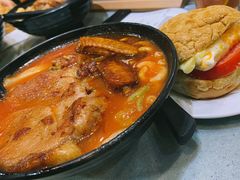 番茄浓汤鸡翅猪扒通粉-华嫂冰室(尖沙咀店)
