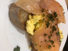 -大象咖啡馆