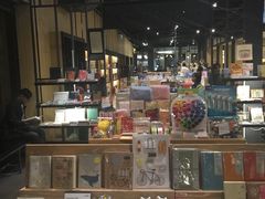 -诚品(信义店)