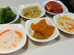 前菜-梨满园韩国料理