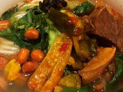 -永恒朗悦酒店(广西大学地铁站大学东路万达广场店)