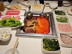 -海底捞火锅(世界城广场店)