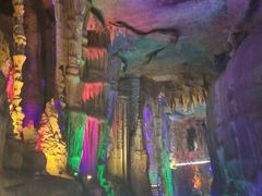 -泰安地下龙宫景区