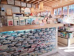-猫的天空之城概念书店(丽江古城饮玉巷店)